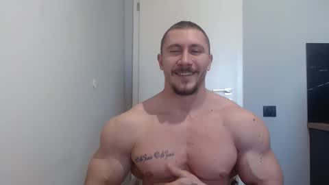 Snapshot of angelofit chatting on March 2025 11:37:02 AM ------- SEX SHOW WITH GUYS AND GIRLS MUSCLE SHOW online show from March 2025 11:37:02 AM