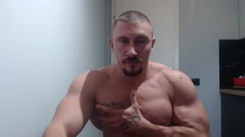  ------- SEX SHOW WITH GUYS AND GIRLS  MUSCLE SHOW online show from October 2025 03:10:01 PM