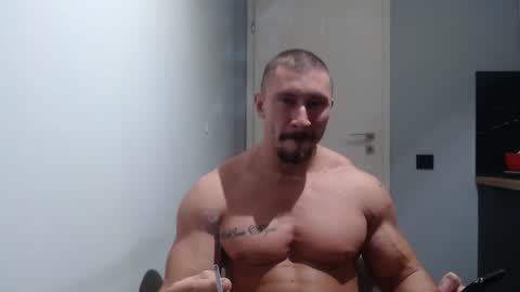  ------- SEX SHOW WITH GUYS AND GIRLS  MUSCLE SHOW online show from October 2025 05:24:02 PM
