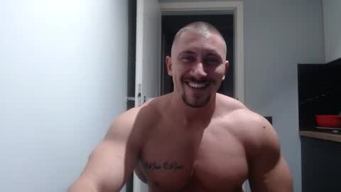  ------- SEX SHOW WITH GUYS AND GIRLS  MUSCLE SHOW online show from November 2025 05:46:02 PM