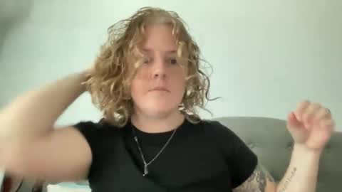 Snapshot of angeloflight273360 chatting on November 2025 02:50:02 PM Angel of Light online show from November 2025 02:50:02 PM