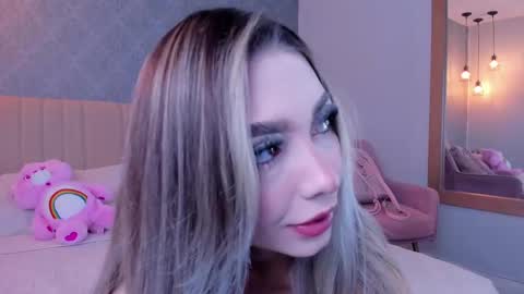Snapshot of angelrose2323 chatting on February 2025 06:43:02 AM angelrose2323 online show from February 2025 06:43:02 AM