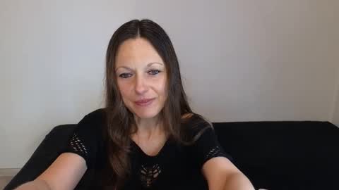 Giulia online show from June 2026 11:47:01 AM