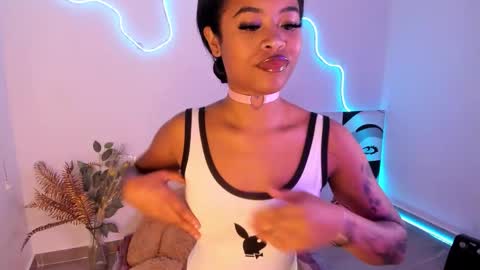 Snapshot of angelsmia_ chatting on March 2026 03:23:02 AM MIA available content ask online show from March 2026 03:23:02 AM