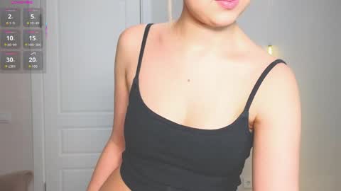  Im Chloe  i do FLASH BOOBS for new fan club online show from May 2026 10:03:01 PM