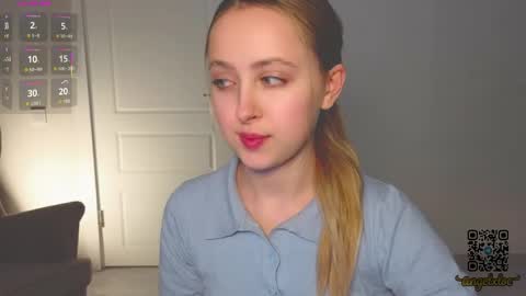  Im Chloe  i do FLASH BOOBS for new fan club online show from May 2026 01:33:02 AM