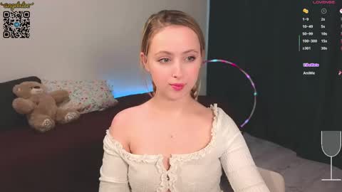  Im Chloe  i do FLASH BOOBS for new fan club online show from May 2026 04:01:02 PM