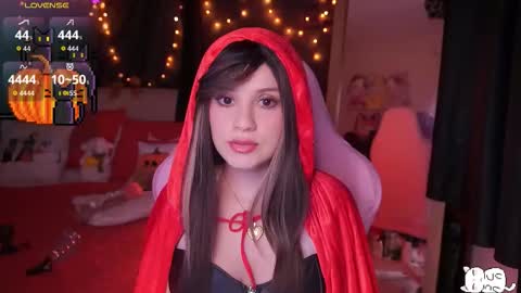 Snapshot of angelytaxx chatting on October 2025 08:38:01 AM Angel online show from October 2025 08:38:01 AM