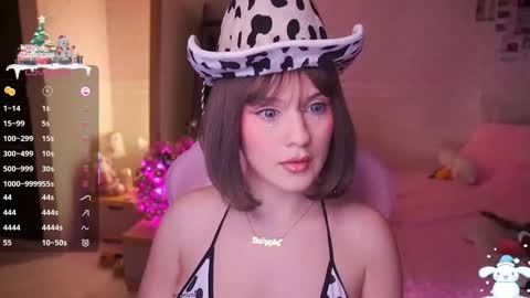 Snapshot of angelytaxx chatting on November 2025 08:40:01 AM Angel online show from November 2025 08:40:01 AM