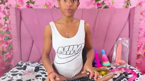 Anyega online show from November 2025 11:36:02 AM