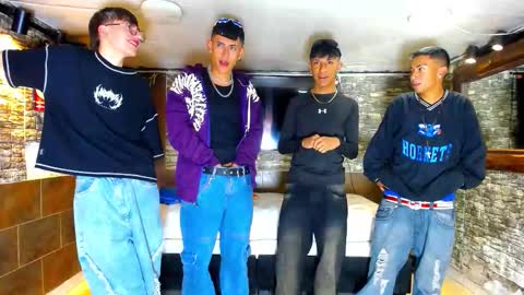 Snapshot of anghelytos chatting on October 2025 09:24:01 PM anghelytos online show from October 2025 09:24:01 PM