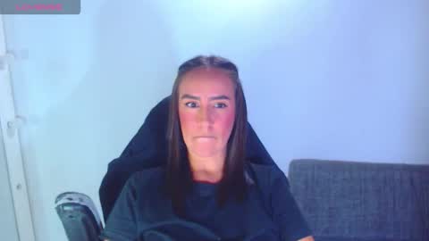 IG angie dreamgirl01 online show from December 2025 02:43:02 AM