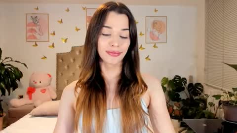 Snapshot of angie_modelo chatting on September 2025 12:44:01 AM Anabella online show from September 2025 12:44:01 AM