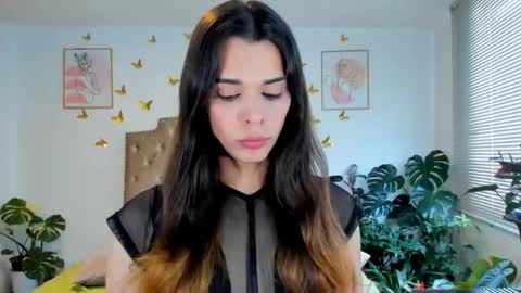 Snapshot of angie_modelo chatting on May 2026 06:27:01 PM Anabella online show from May 2026 06:27:01 PM