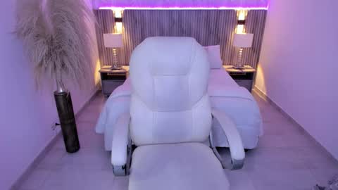 Snapshot of angie_smith_x chatting on March 2026 03:42:02 AM angie_smith_x online show from March 2026 03:42:02 AM