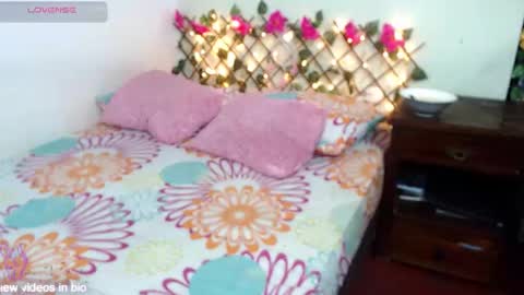 Snapshot of angielee01 chatting on October 2025 11:17:01 AM Angie y Andres online show from October 2025 11:17:01 AM