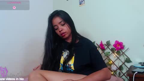 Snapshot of angielee01 chatting on October 2025 01:12:01 PM Angie y Andres online show from October 2025 01:12:01 PM