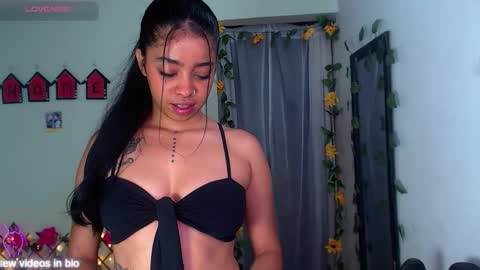 Snapshot of angielee01 chatting on October 2025 11:53:02 AM Angie y Andres online show from October 2025 11:53:02 AM