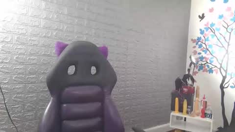 angierot2025 online show from October 2025 02:32:01 AM