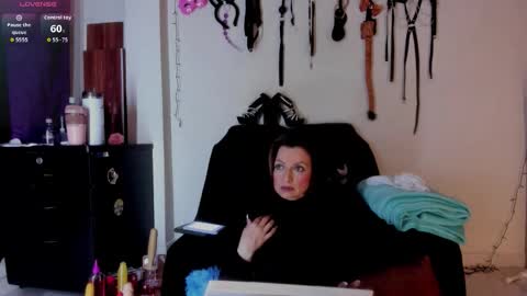 angierot2025 online show from November 2025 11:59:02 PM