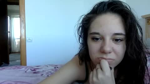 Snapshot of angle_cute05 chatting on June 2026 02:42:01 PM Angel Cute online show from June 2026 02:42:01 PM