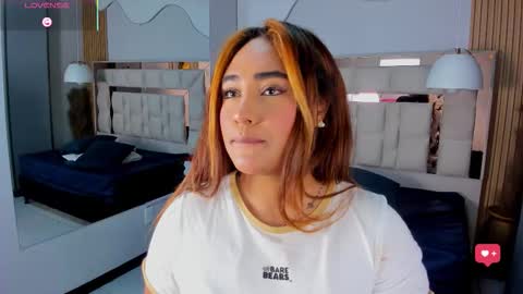 Snapshot of angueljones chatting on November 2025 04:23:02 AM Anguel online show from November 2025 04:23:02 AM