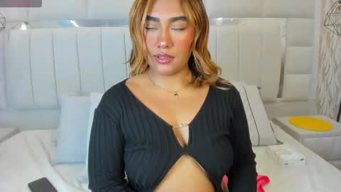 Snapshot of angueljonnes chatting on March 2026 04:17:02 AM ANGUEL JONES online show from March 2026 04:17:02 AM