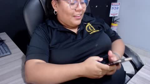 angy online show from November 2025 08:52:02 PM