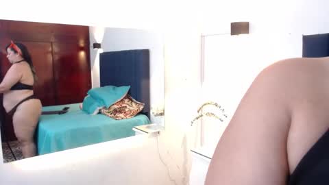 Snapshot of angyrios chatting on December 2025 07:43:01 PM angyrios online show from December 2025 07:43:01 PM