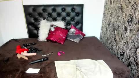 Anhell online show from February 2025 12:58:01 AM