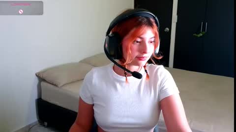 Snapshot of ania_mml chatting on January 2026 12:58:02 AM Ania online show from January 2026 12:58:02 AM