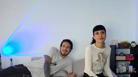 Snapshot of anika_lowen chatting on February 2025 03:40:01 PM Anika And Lowen Your Thumbs Up Are Super Important For Us online show from February 2025 03:40:01 PM