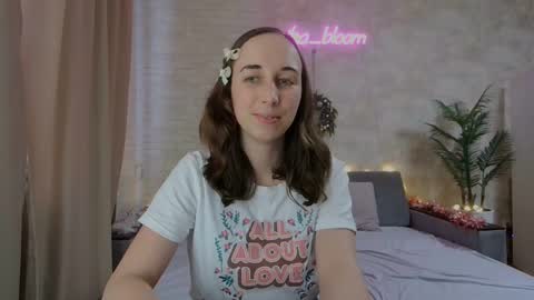 Snapshot of anikabloom chatting on January 2025 08:46:02 AM anikabloom online show from January 2025 08:46:02 AM