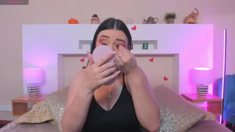 Anika Romano online show from May 2026 03:39:02 PM