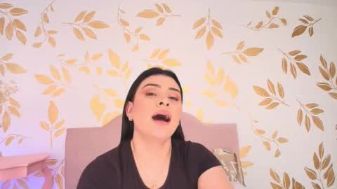 Lauren Anika online show from January 2025 06:07:01 PM