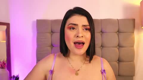 Lauren Anika online show from February 2025 06:15:02 PM