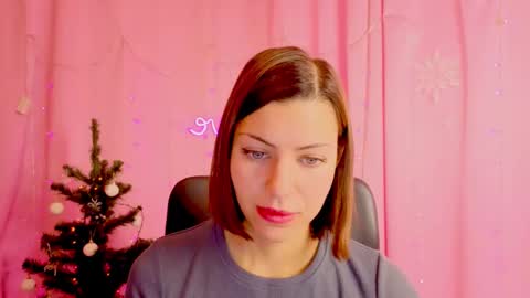 Snapshot of aniskyy chatting on December 2025 01:38:02 PM Anni online show from December 2025 01:38:02 PM