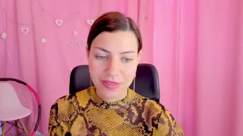 Anni online show from June 2026 07:03:02 AM