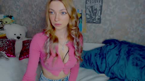 anita_moon_ online show from January 2025 06:24:02 PM