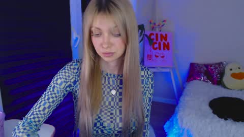 anita_moon_ online show from April 2026 07:33:02 PM