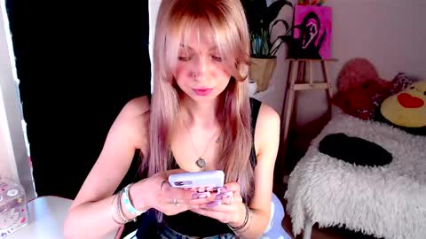 anita_moon_ online show from May 2026 09:04:01 AM