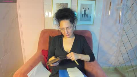 Snapshot of anita_muse chatting on December 2024 05:40:01 PM Anita online show from December 2024 05:40:01 PM