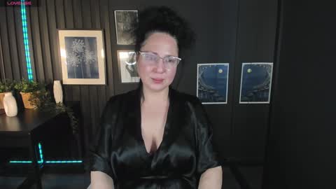 Snapshot of anita_muse chatting on January 2025 04:54:01 PM Anita online show from January 2025 04:54:01 PM