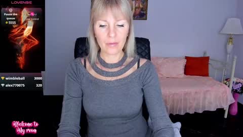Snapshot of anita_tayson chatting on January 2025 09:42:02 AM Anita online show from January 2025 09:42:02 AM