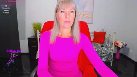 Snapshot of anita_tayson chatting on September 2025 06:03:01 AM Anita online show from September 2025 06:03:01 AM