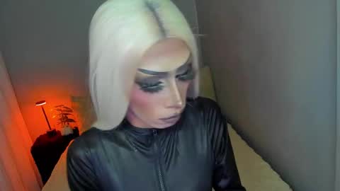 Miss Ann online show from October 2025 01:58:02 AM