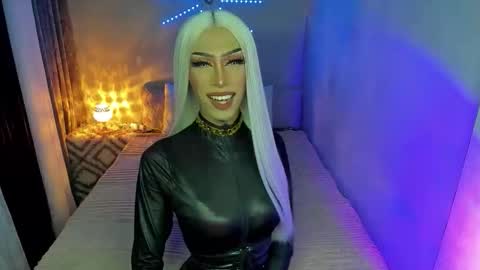 Miss Ann online show from November 2025 02:20:02 PM