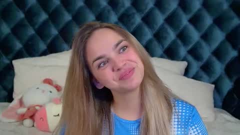 Snapshot of anitaventure chatting on September 2025 04:23:01 AM AnitaVenture online show from September 2025 04:23:01 AM