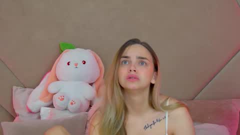 Snapshot of anitaventure chatting on October 2025 04:02:01 AM AnitaVenture online show from October 2025 04:02:01 AM