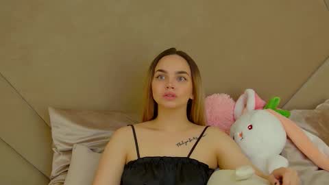 Snapshot of anitaventure chatting on November 2025 04:11:02 AM AnitaVenture online show from November 2025 04:11:02 AM